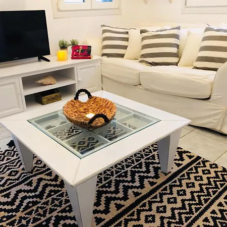 Sea View & Suites-merchia Bay וילה Merchia Beach