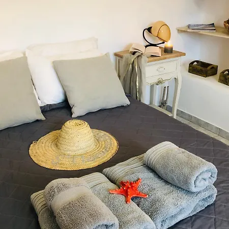 Villa Sea View & Suites-merchia Bay